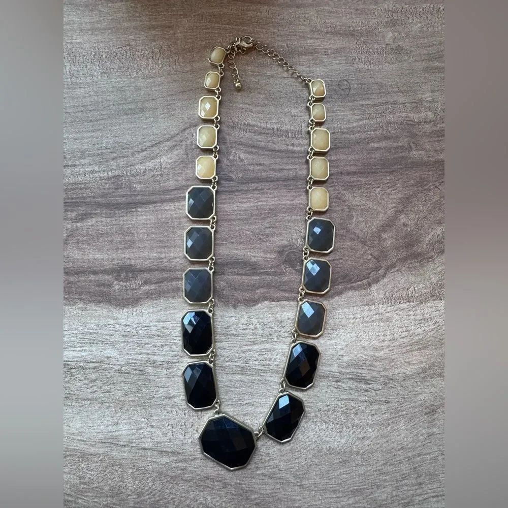 Grey & Cream Panel Rectangle Faceted Beaded Necklace Mat Gold Tone Costume